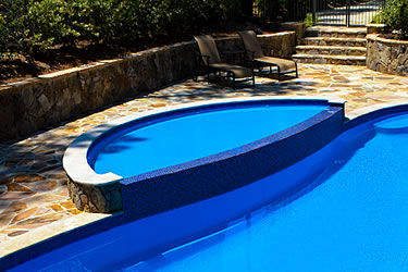 Paradise Bay Fiberglass Pool Tanning Ledge